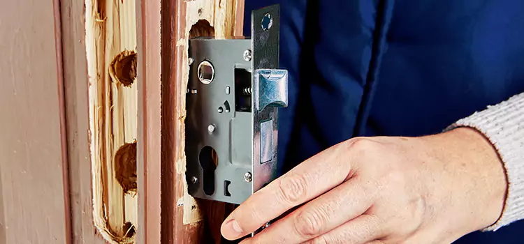 Garage Door Lock Replacement Peabody